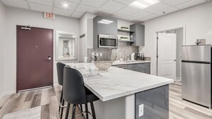 Private kitchen - Stylish & Prestigious! 2 Bed/2 Bath-On The Avenue (Fountain Hills)