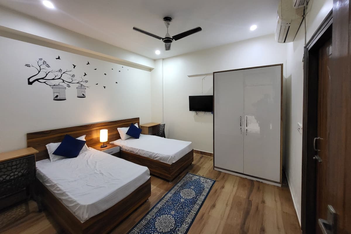 Basic Double or Twin Room