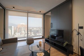 TV, offices - Elegancia en Las Condes 2D2B con Estilo (Santiago)