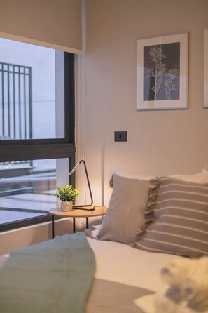 Bügeleisen/Bügelbrett, WLAN, Bettwäsche