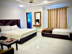 Deluxe Room | Free WiFi