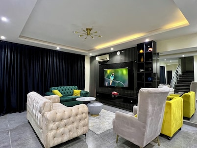 NGN100,000 3Bedroom Duplex SHORTLET apartment with POOL in LEKKI, LAGOS NIGERIA