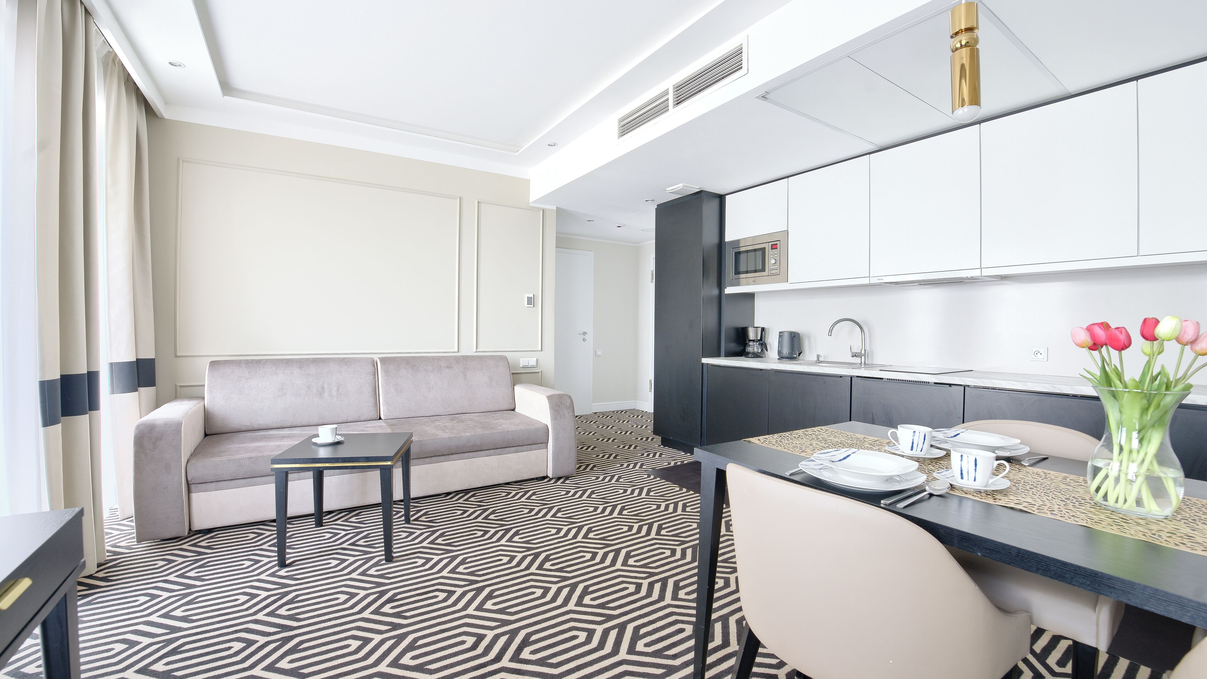 Apartment, Hot Tub (E507) | Living area | Flat-screen TV