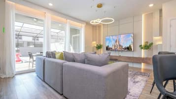 Télévision, jeux vidéo, lecteur de DVD, chaßne hi-fi