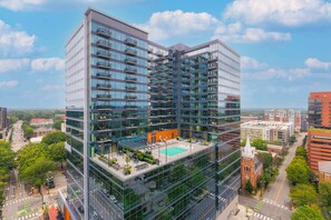 Exterior - High-Rise Apt Raleigh Free Parking & Sunset View 1 (Raleigh)