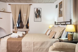 1 bedroom, iron/ironing board, WiFi, bed sheets - THALIA'S COTTAGE - Cozy, Romantic Retreat for Two (Samos)