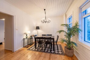 Superior Apartment | In-room dining