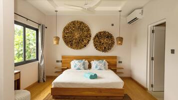 1 bedroom, in-room safe, desk, iron/ironing board