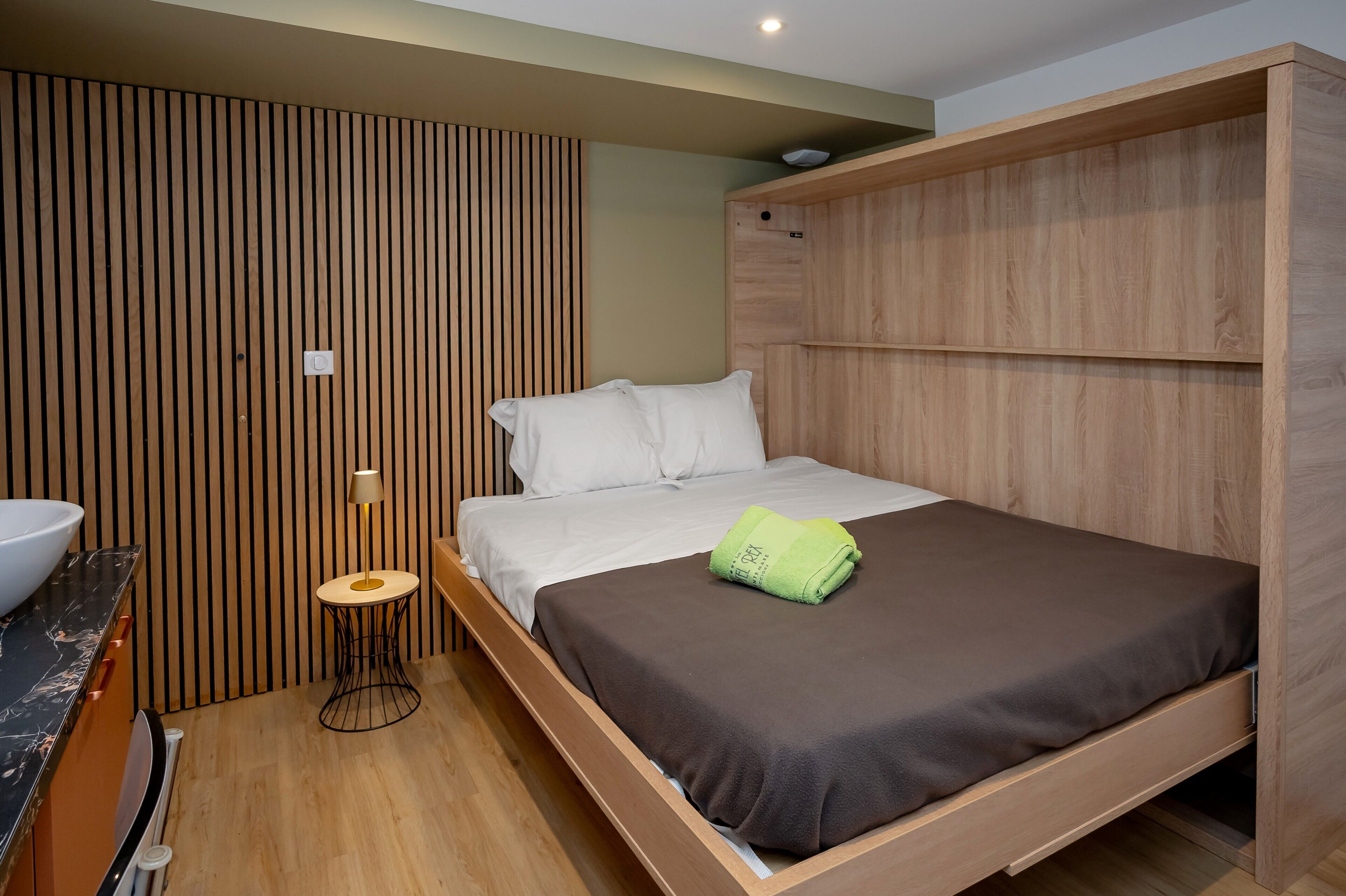 1 Schlafzimmer, Bügeleisen/Bügelbrett, Bettwäsche
