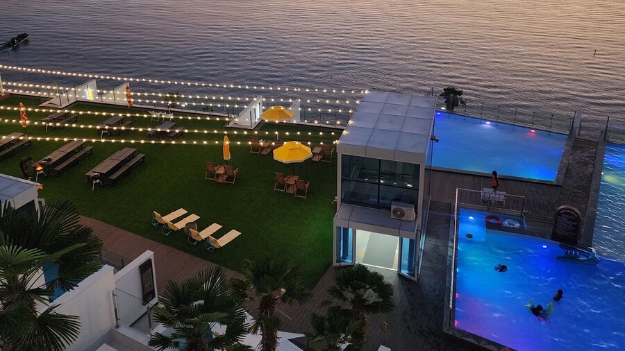 HEMIRION POOL VILLA&RESORT