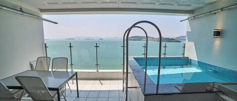 HEMIRION POOL VILLA_EXECUTIVE | 露台