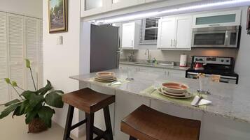 Apartment | Private kitchen | Fridge, microwave, oven, stovetop
