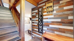 Interior - Pet-Friendly, On the Creek, Overlooking the Meadow. Gas Grill, Views (Mammoth Lakes)