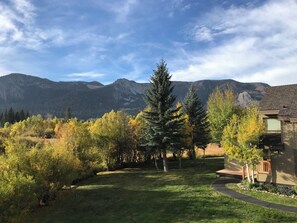 Property grounds - Pet-Friendly, On the Creek, Overlooking the Meadow. Gas Grill, Views (Mammoth Lakes)