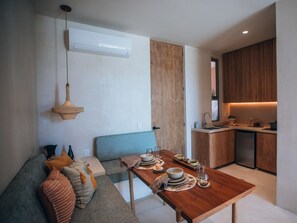 TV - Luxury Wellness for Mind and Body - Aflora (Tulum)