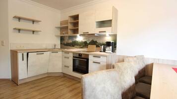 Classic-Apartment, 3 Schlafzimmer | Speisen