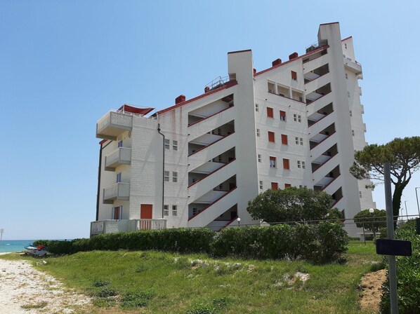 Exterior - Welcoming Apartment in Marotta at the Seabeach (Mondolfo)