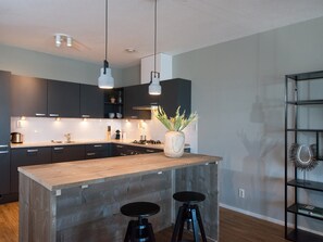 Appartement Classique, 2 chambres | Cuisine privée | Four, lave-vaisselle, cafetière/bouilloire