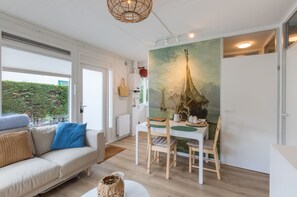 Comfort House, 2 Bedrooms | Living room