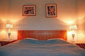 Casa conforto, 2 quartos | 4 quartos, individualmente mobiliados, roupa de cama