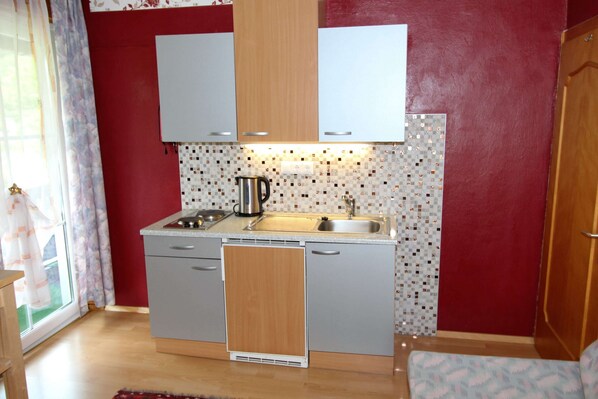 Microwave, coffee/tea maker, high chair