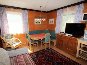 Living room - Cozy Apartment in Feld am See Near Ski Slopes (Feld am See)