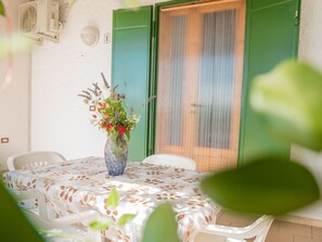 Balcony - Apartment in Vieste, a Drive Away From the sea (Vieste)