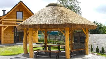 Tempat makan outdoor