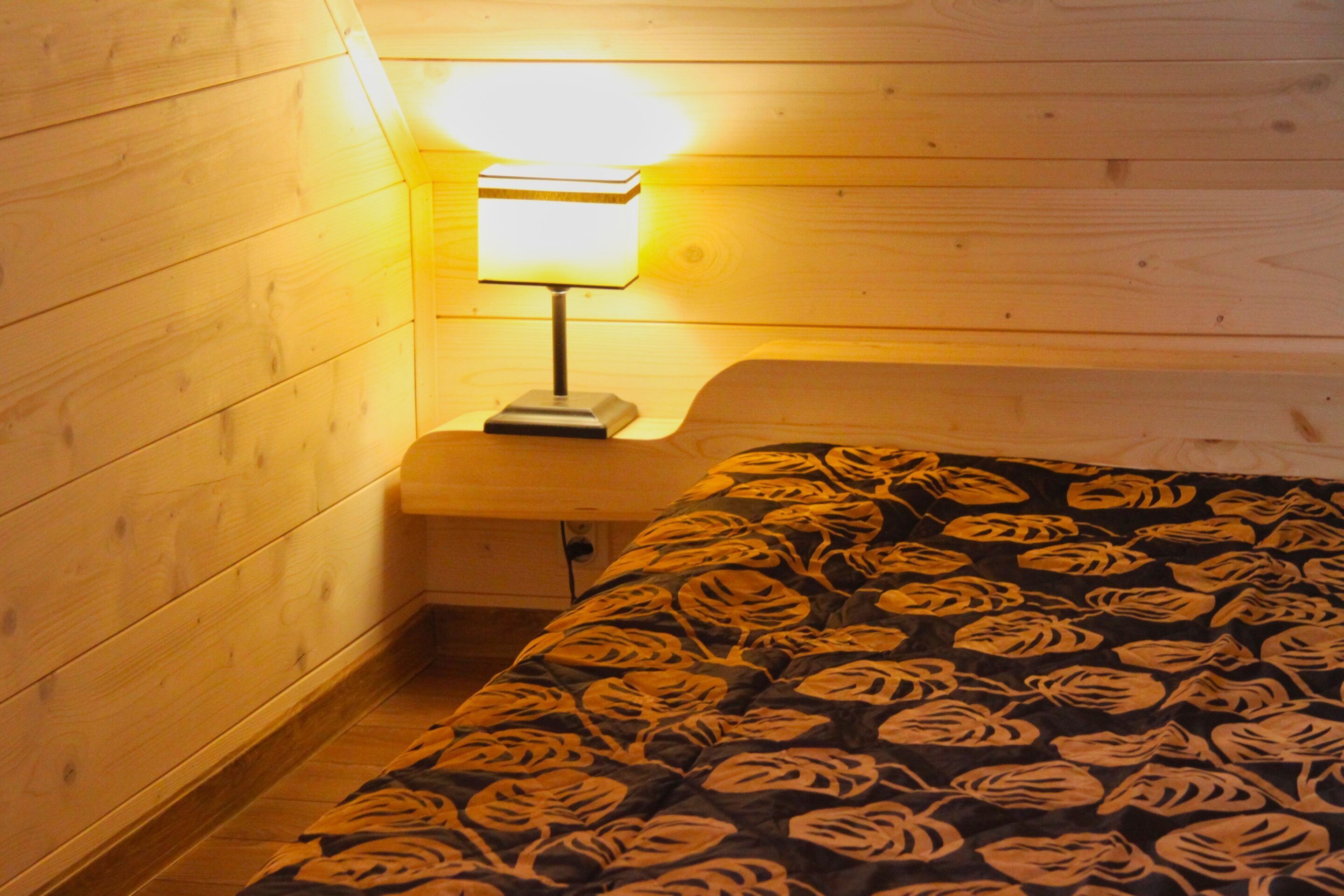 6 slaapkamers, individueel gemeubileerd, beddengoed