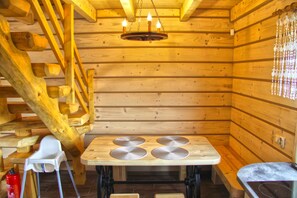 Comfort House, 3 Bedrooms | Tempat makan