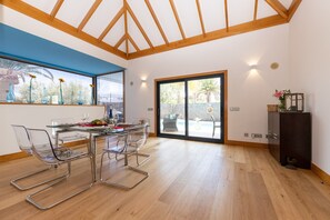 Casa Confort, 3 habitaciones | Restaurantes