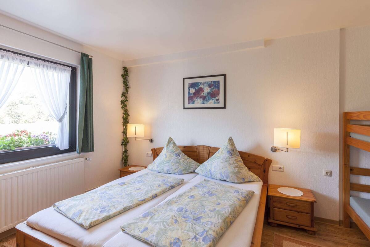 Comfort-huoneisto, 2 makuuhuonetta | 4 makuuhuonetta, yksilöllisesti kalustettu, vuodevaatteet