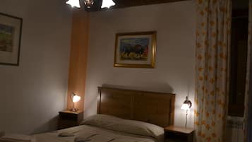 Comfort House, 2 Bedrooms | 2 bedrooms, individually furnished, bed sheets