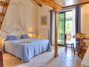 2 chambres, ameublement personnalisé, draps fournis