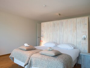 Leilighet – classic, 3 soverom | 3 soverom og sengetøy