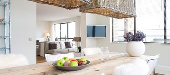 스헤베닝언의 넓고 현대적인 아파트먼트