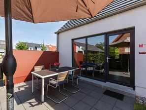 Classic House, 2 Bedrooms | Balcony - Pleasant Holiday Home in Zierow Near Sea (Zierow)