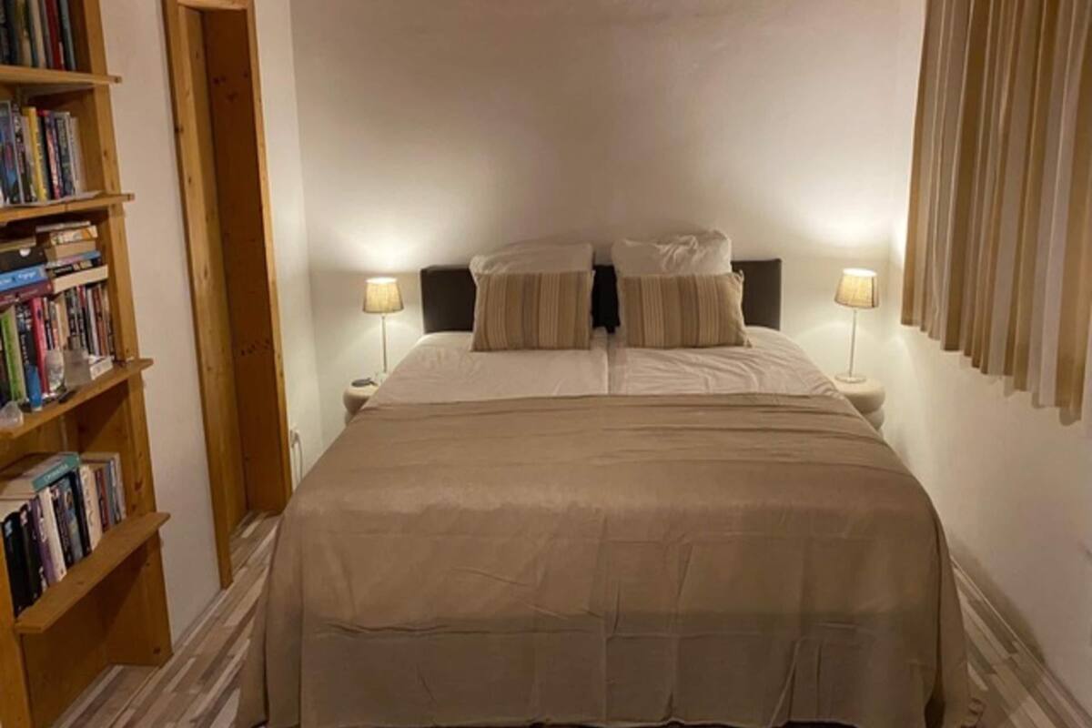 4 bedrooms, individually furnished, bed sheets
