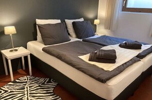 11 bedrooms, individually furnished, bed sheets