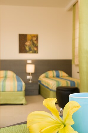 6 bedrooms, iron/ironing board, bed sheets - Beautiful Villa in Pefkoi Rhodes With Swimming Pool (Rhodes)