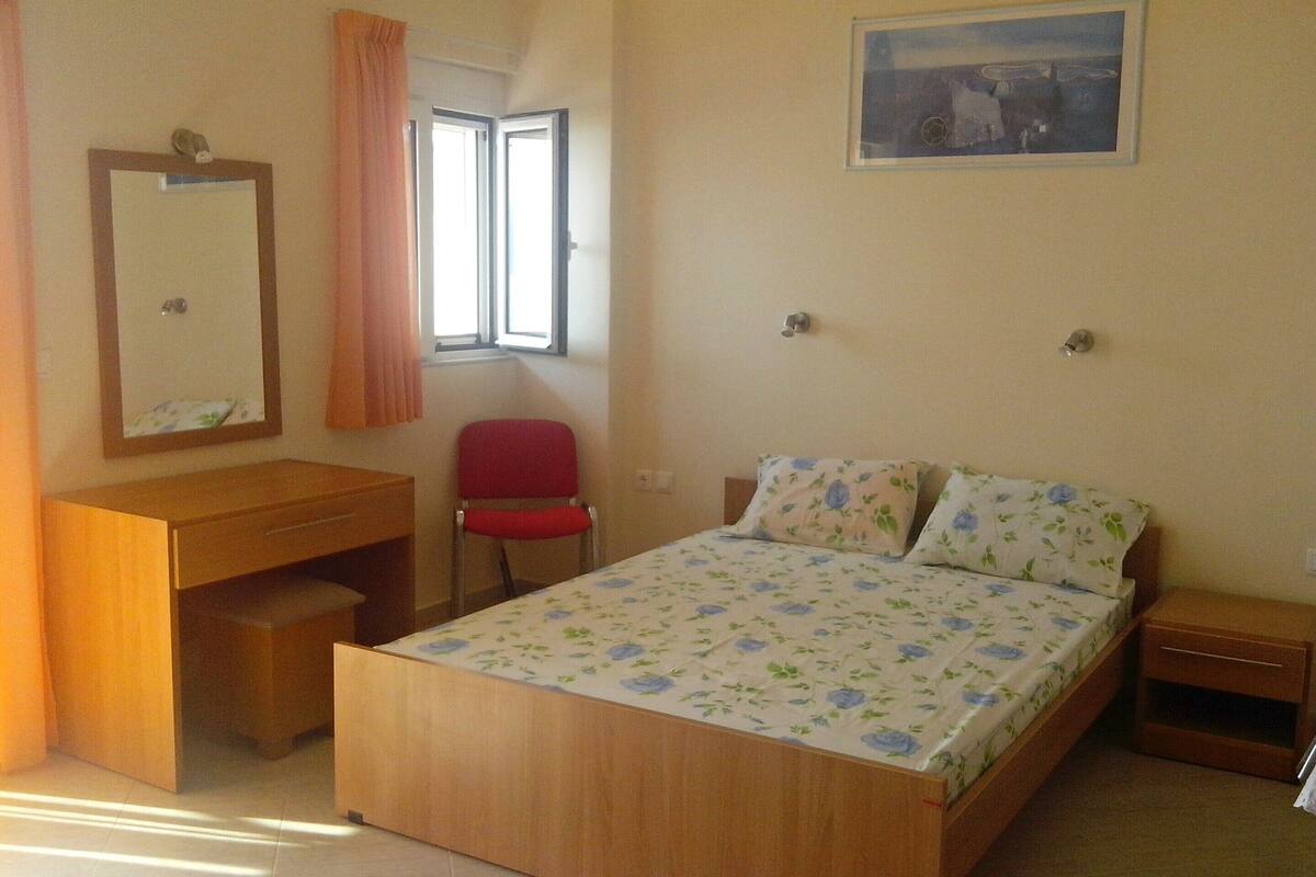 Apartamento conforto, 1 quarto | 3 quartos, roupa de cama