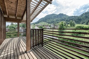 Classic Apartment, 2 Bedrooms | Balcony - Chalet With 2 Apartments in Kirchberg (Kirchdorf in Tirol)