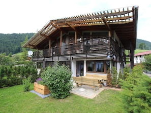 Exterior - Chalet With 2 Apartments in Kirchberg (Kirchdorf in Tirol)