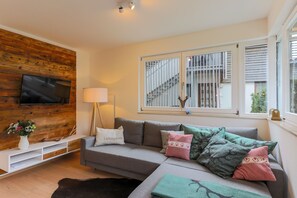 Comfort Apartment, 2 Bedrooms | Living room - Chalet With 2 Apartments in Kirchberg (Kirchdorf in Tirol)