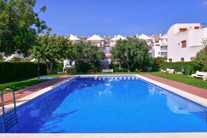 Deluxe House, 3 Bedrooms | Pool | Outdoor pool - Belvilla by OYO Apartment in Torreblanca (Torreblanca)