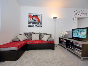 Classic-Apartment, 2 Schlafzimmer | Wohnzimmer