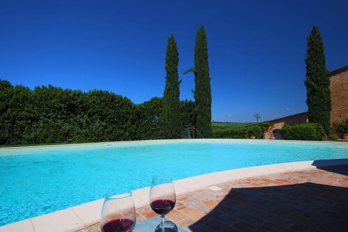 Attractive Farmhouse in Montalcino With Terrace