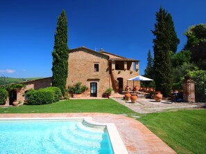 Exterior - Attractive Farmhouse in Montalcino With Terrace (Montalcino)