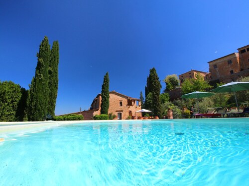 Attractive Farmhouse in Montalcino With Terrace