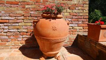 Classic House, 2 Bedrooms | Interior detail